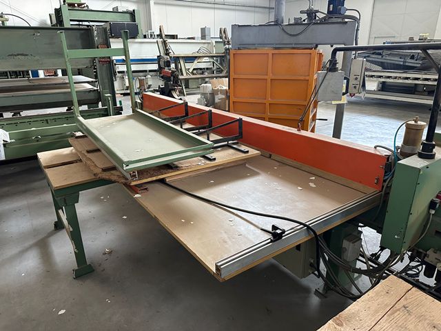 4SS752103-Caselli-Group- HORIZONTAL-BEAM-SAW-STROMAB-RF375 (4).jpeg